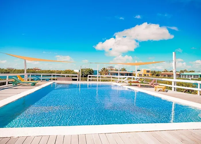 12 At Mara Laguna San Pedro (Ambergris Caye)